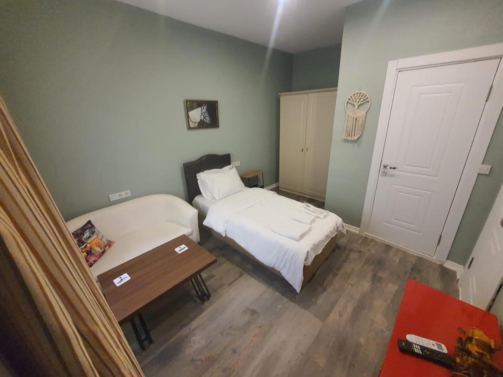 Hotel St945